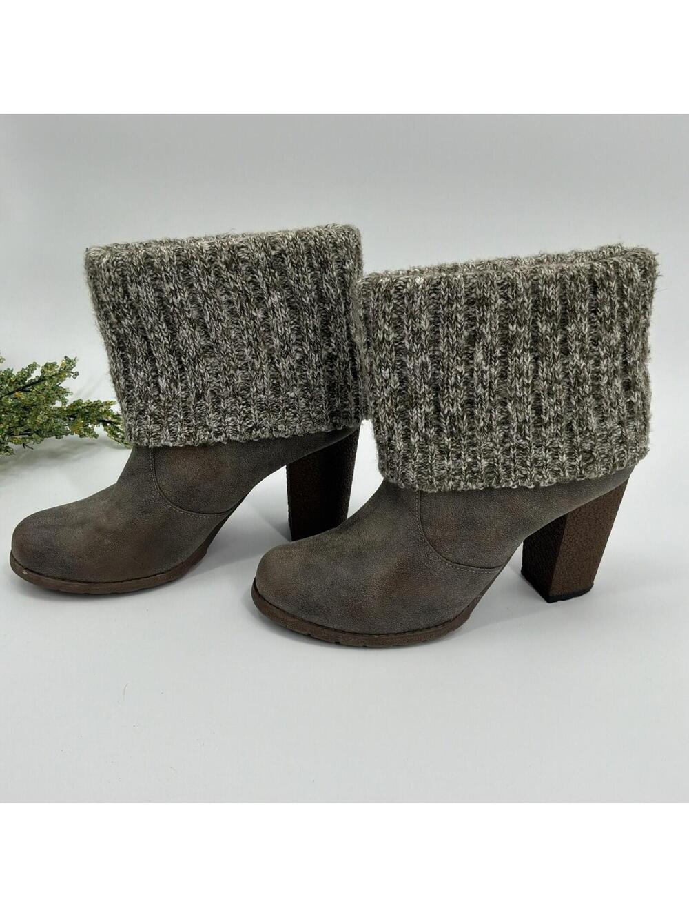 Muk Luks Women's Ankle Boots Sweater Cuff Heels Size 9